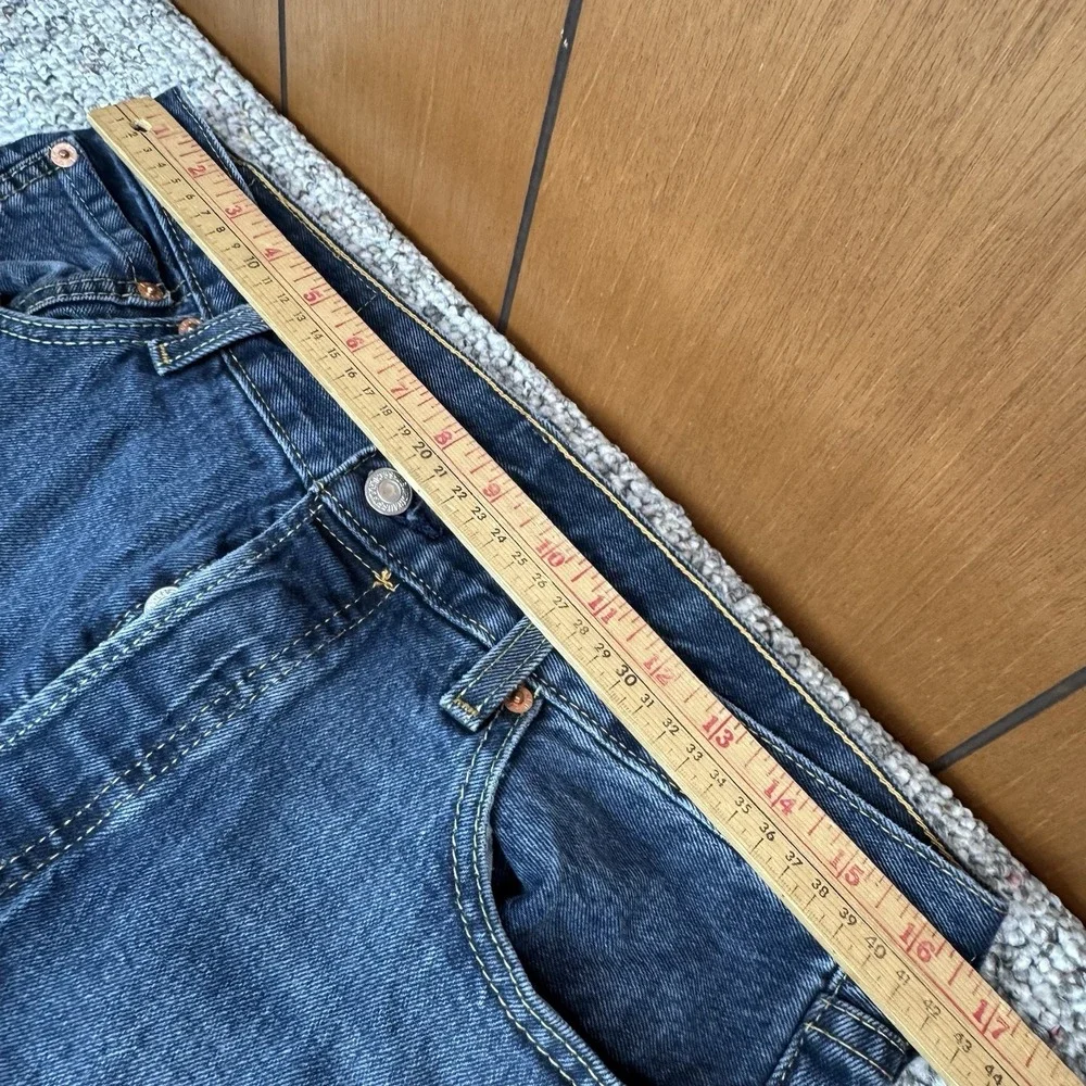 Levis 501 Jeans Mens 33x32 Fits 33x31 Button Fly Straight Leg Blue Denim